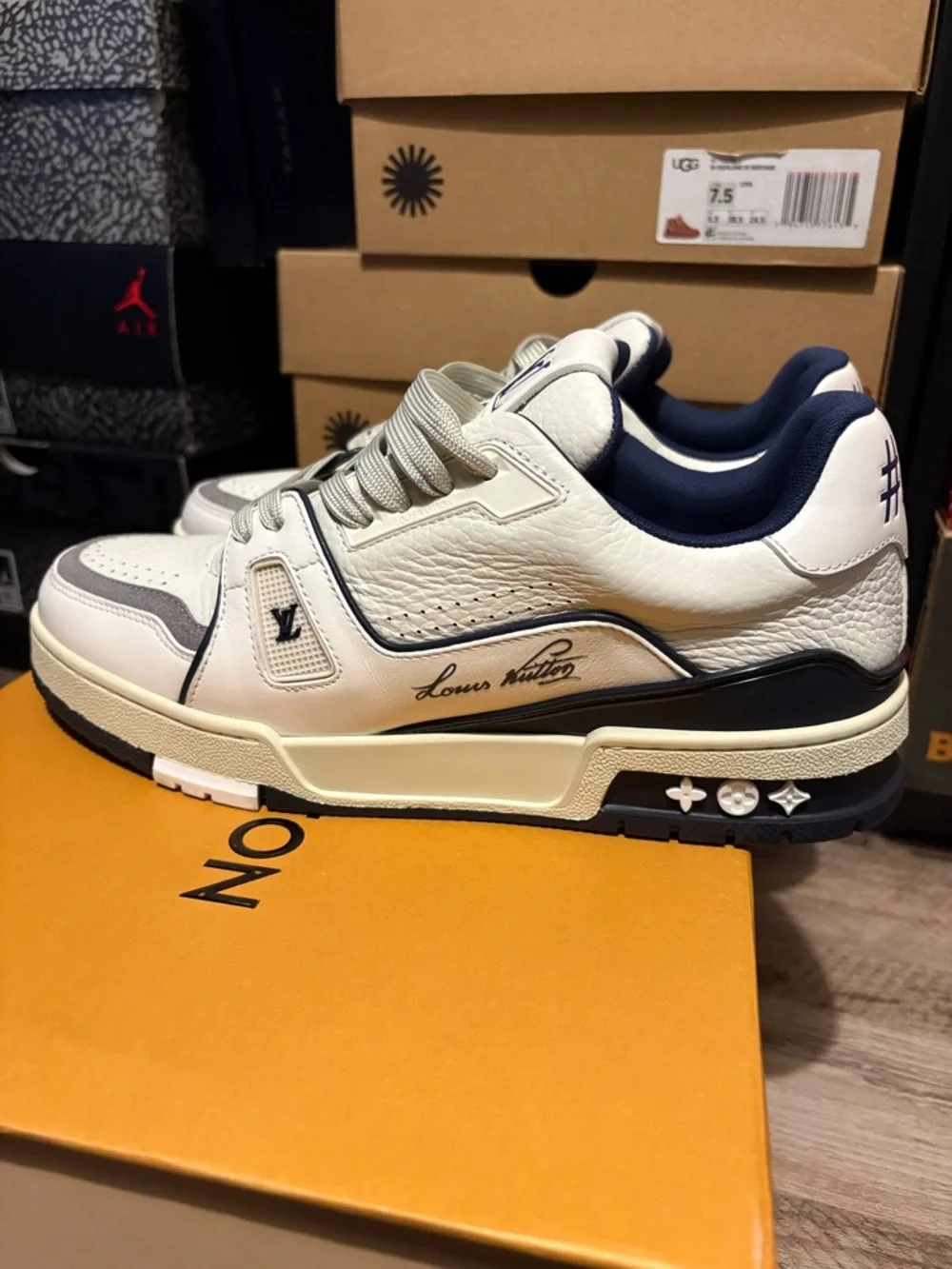 Louis Vuitton Men’s White and Navy Trainer Sneakers with Gray Accents - Picture 2 of 10